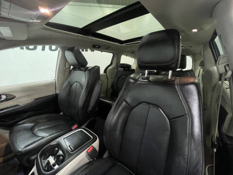 2018 Chrysler Pacifica Touring L Plus