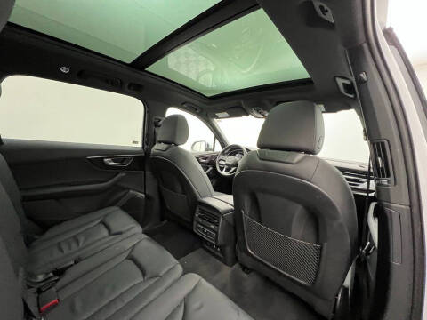 2022 Audi Q7 quattro Premium Plus 55 TFSI