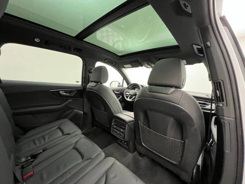 2022 Audi Q7 quattro Premium Plus 55 TFSI