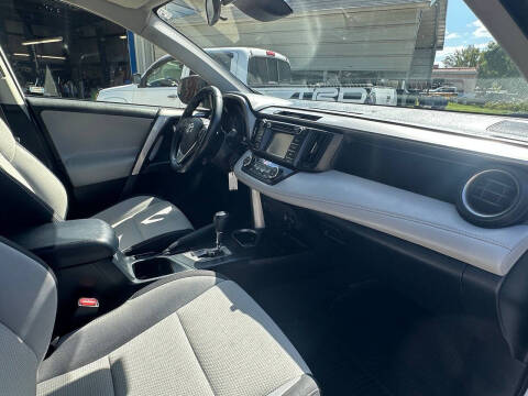 2017 Toyota RAV4 XLE