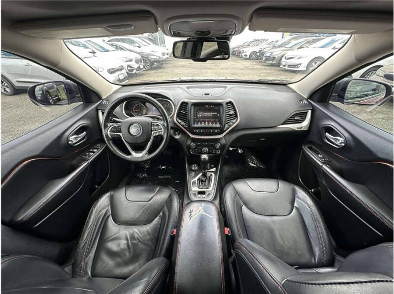 2015 Jeep Cherokee Trailhawk