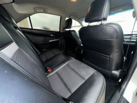 2014 Toyota Camry SE