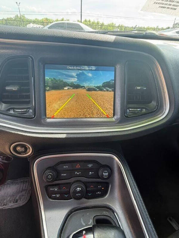 2018 Dodge Challenger SXT Plus
