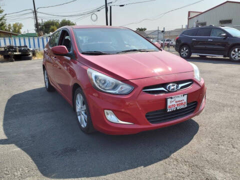 2012 Hyundai Accent SE