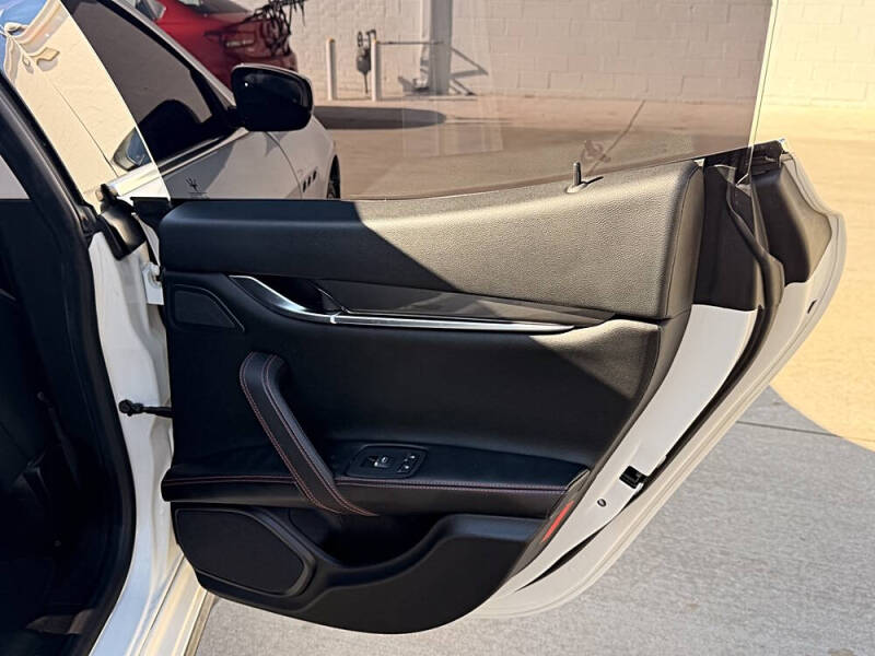 2018 Maserati Ghibli