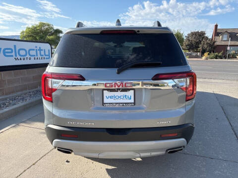 2023 GMC Acadia SLT