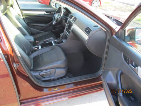 2012 Volkswagen Passat SE PZEV