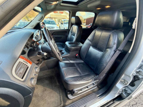 2012 Chevrolet Suburban LT