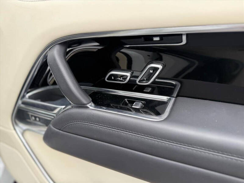 2023 Land Rover Range Rover P530 SE LWB