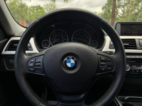 2018 BMW 3 Series 320i