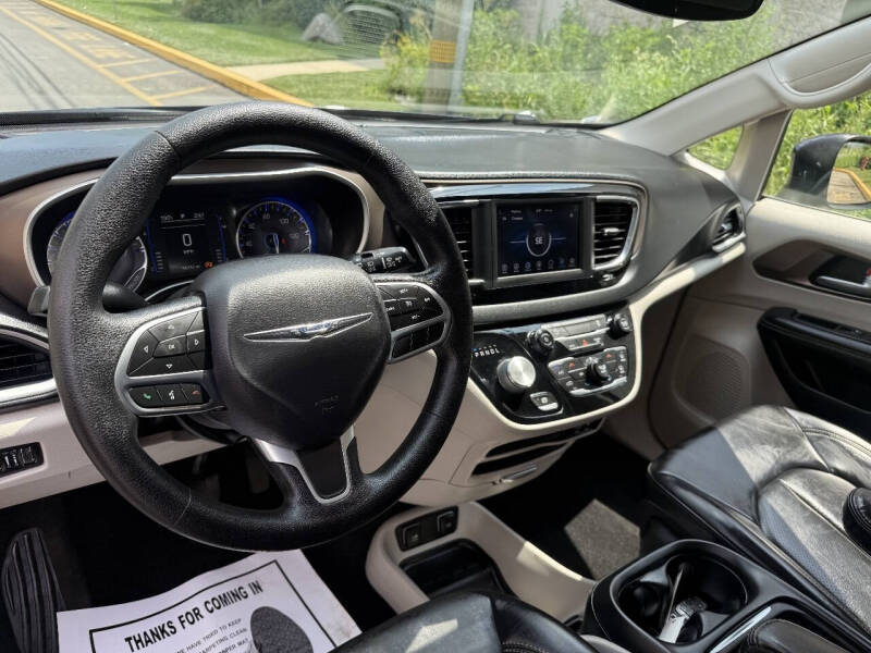 2020 Chrysler Voyager LXi