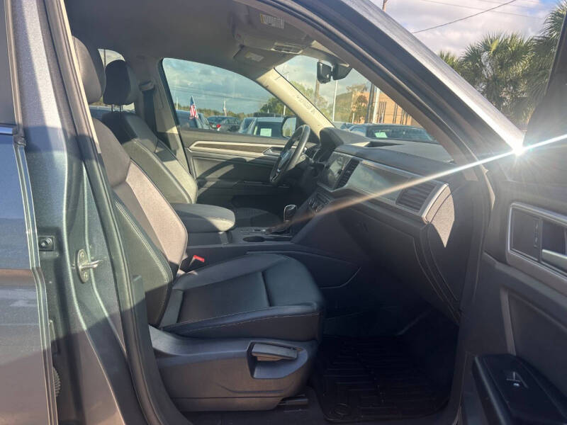 2019 Volkswagen Atlas V6 SE R-Line