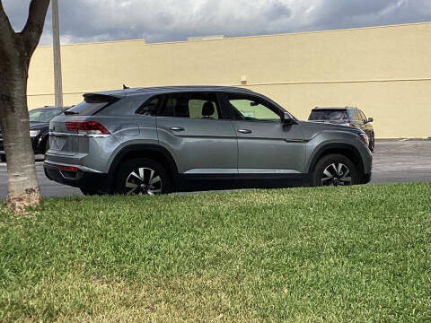2022 Volkswagen Atlas Cross Sport SE