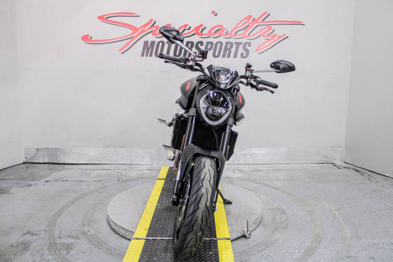 2021 Ducati Monster
