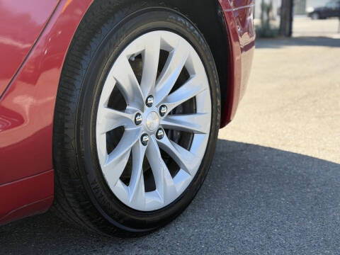 2016 Tesla Model S 90D