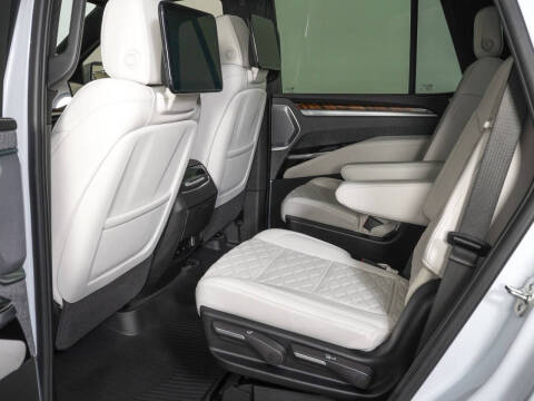 2026 Cadillac Escalade Platinum Luxury