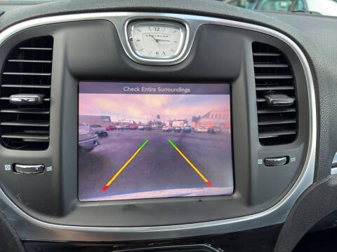 2015 Chrysler 300 Limited