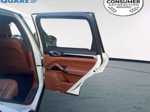 2016 Porsche Cayenne S E-Hybrid