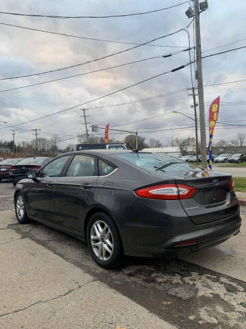 2016 Ford Fusion SE