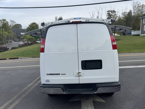 2017 Chevrolet Express 2500