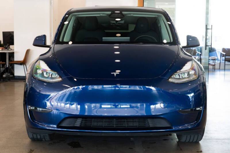2025 Tesla Model Y Performance