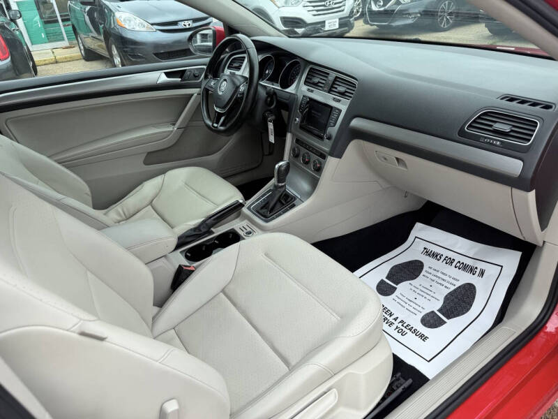 2015 Volkswagen Golf TSI S