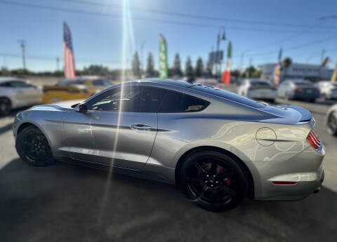 2020 Ford Mustang EcoBoost