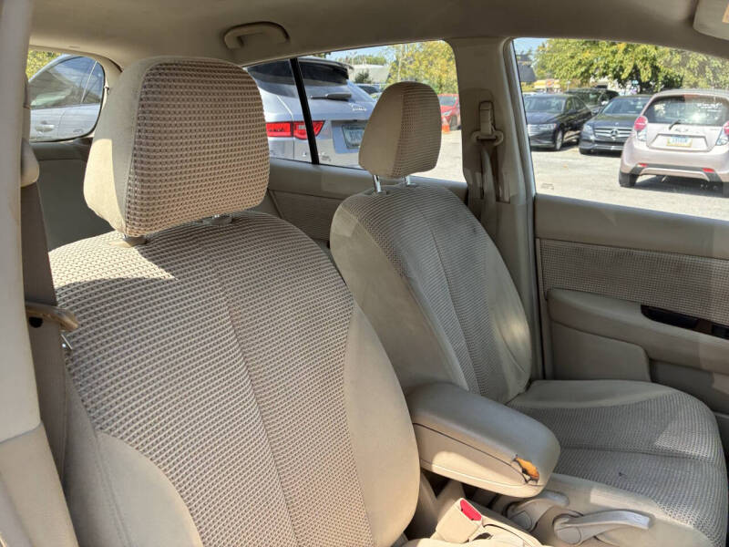 2012 Nissan Versa 1.8 SL