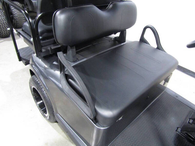 2020 E-Z-GO RXV