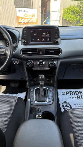 2021 Hyundai Kona SEL