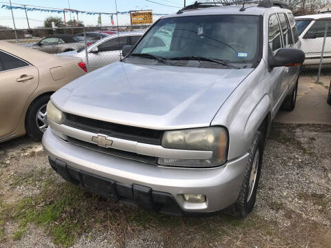 2004 Chevrolet TrailBlazer EXT for sale at Simmons Auto Sales in Denison TX