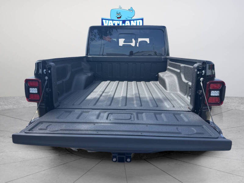 2026 Jeep Gladiator Shadow Ops