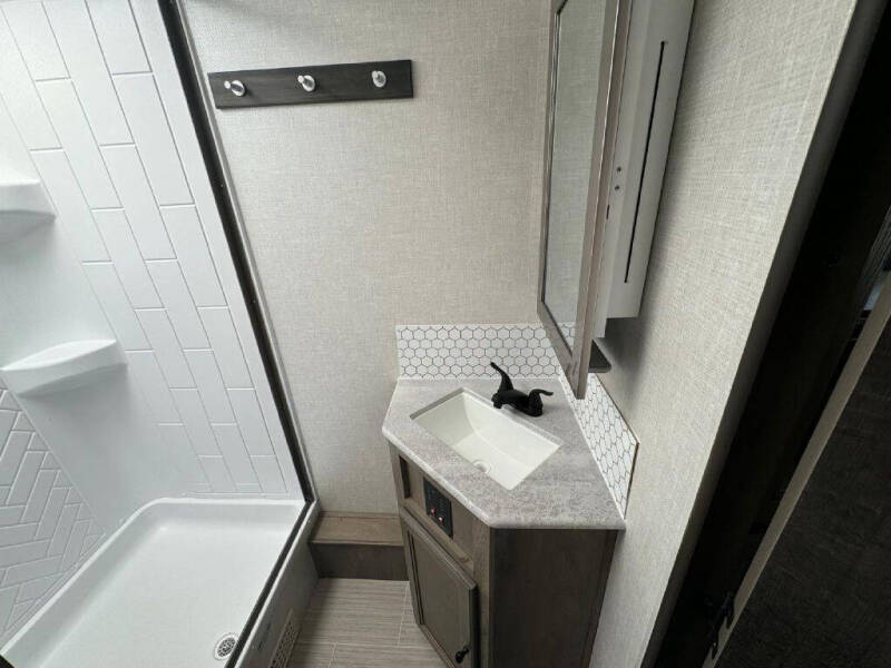 2021 Forest River Surveyor