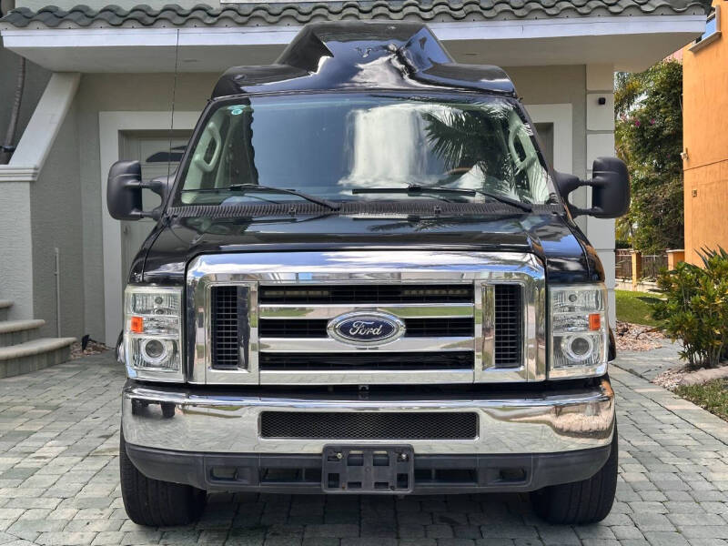 2010 Ford E-Series E-350 SD XLT