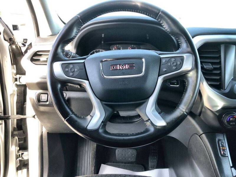 2019 GMC Acadia SLE-2