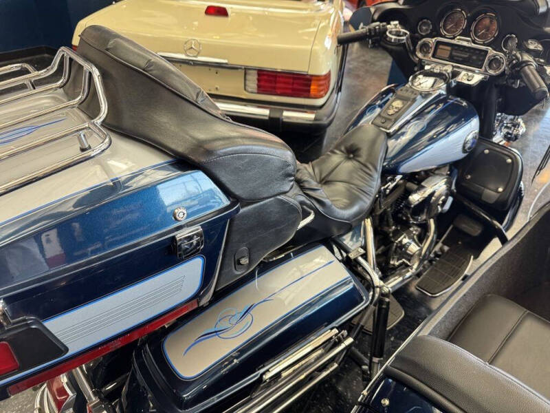 2002 Harley-Davidson® FLHTC - Electra Glide® Cl