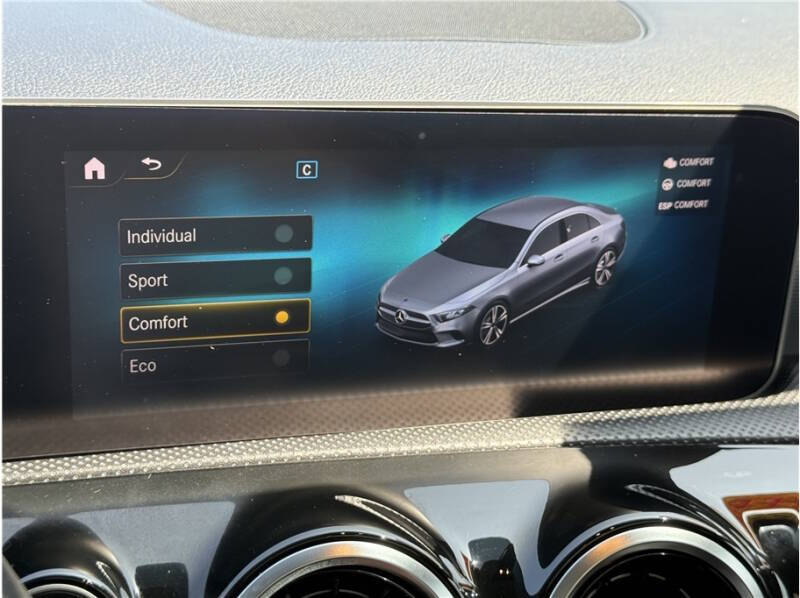 2019 Mercedes-Benz A-Class A 220