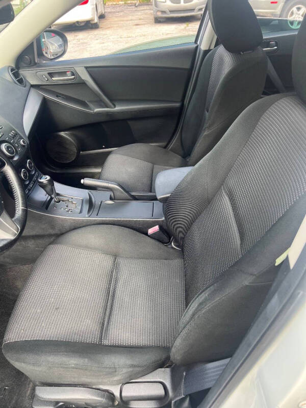 2013 Mazda MAZDA3 i Touring