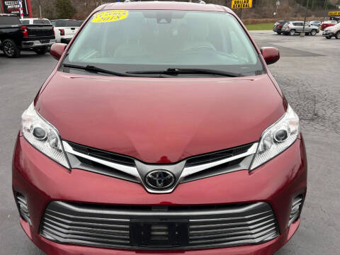 2018 Toyota Sienna XLE 8-Passenger