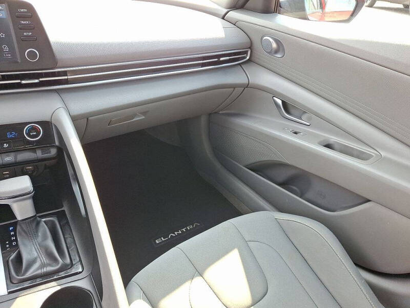 2022 Hyundai Elantra