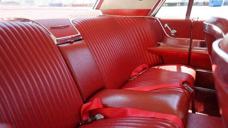 1965 Ford Thunderbird