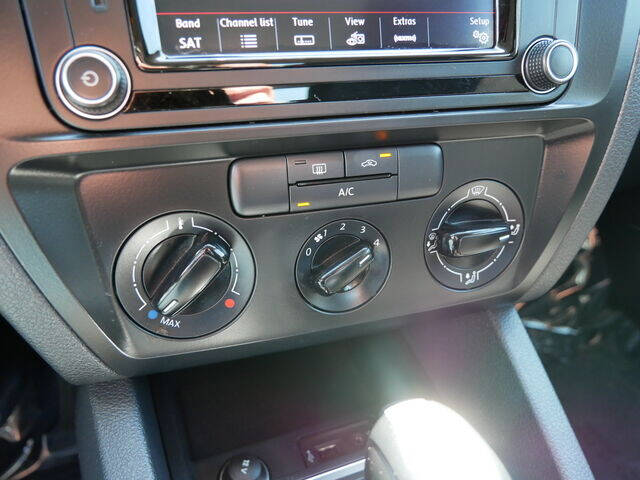 2016 Volkswagen Jetta