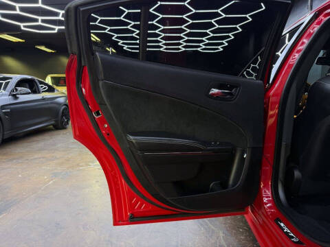 2015 Dodge Charger SRT Hellcat
