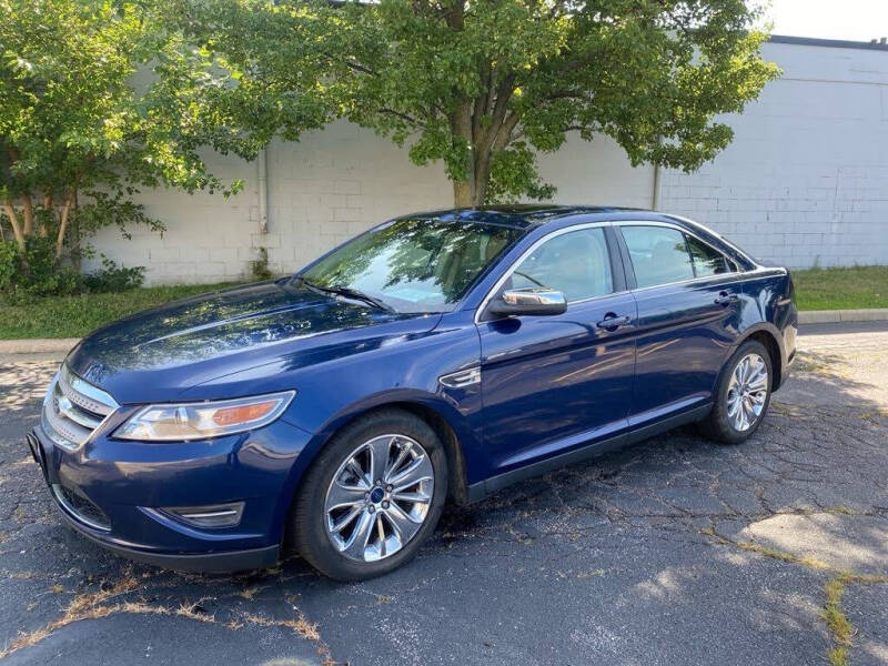 2013 Ford Taurus Limited's photo