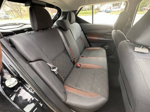 2020 Nissan Kicks SR