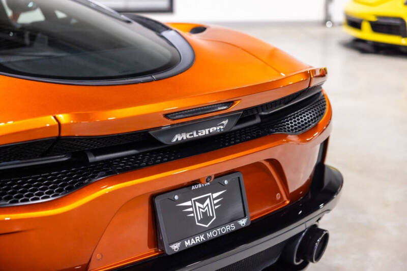 2023 McLaren GT
