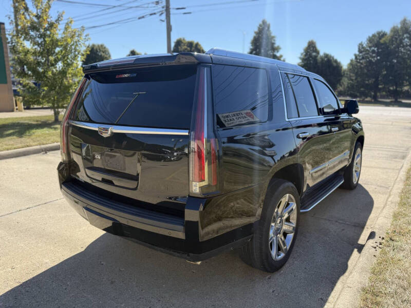 2018 Cadillac Escalade Luxury