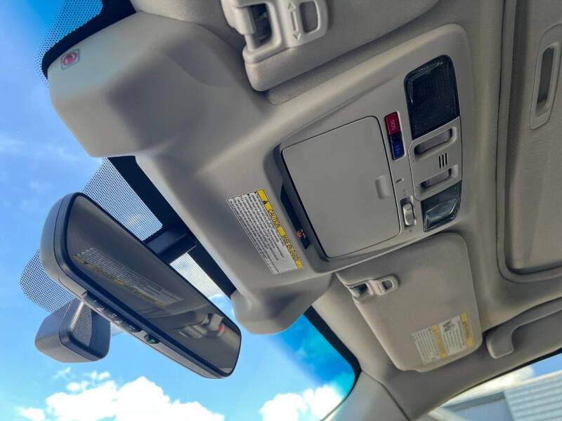 2017 Subaru Legacy 3.6R Limited