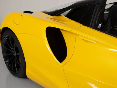 2026 McLaren Artura Spider