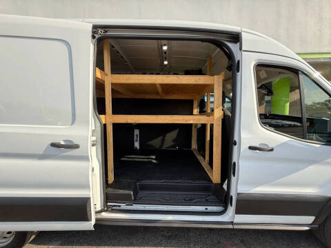 2024 Ford Transit 250